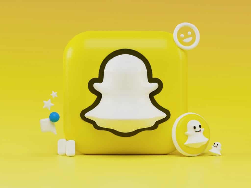 découvrez snapchat, l'application incontournable de partage de photos et vidéos éphémères. restez connecté avec vos amis grâce à des filtres amusants, des stories captivantes et des moments partagés en temps réel.